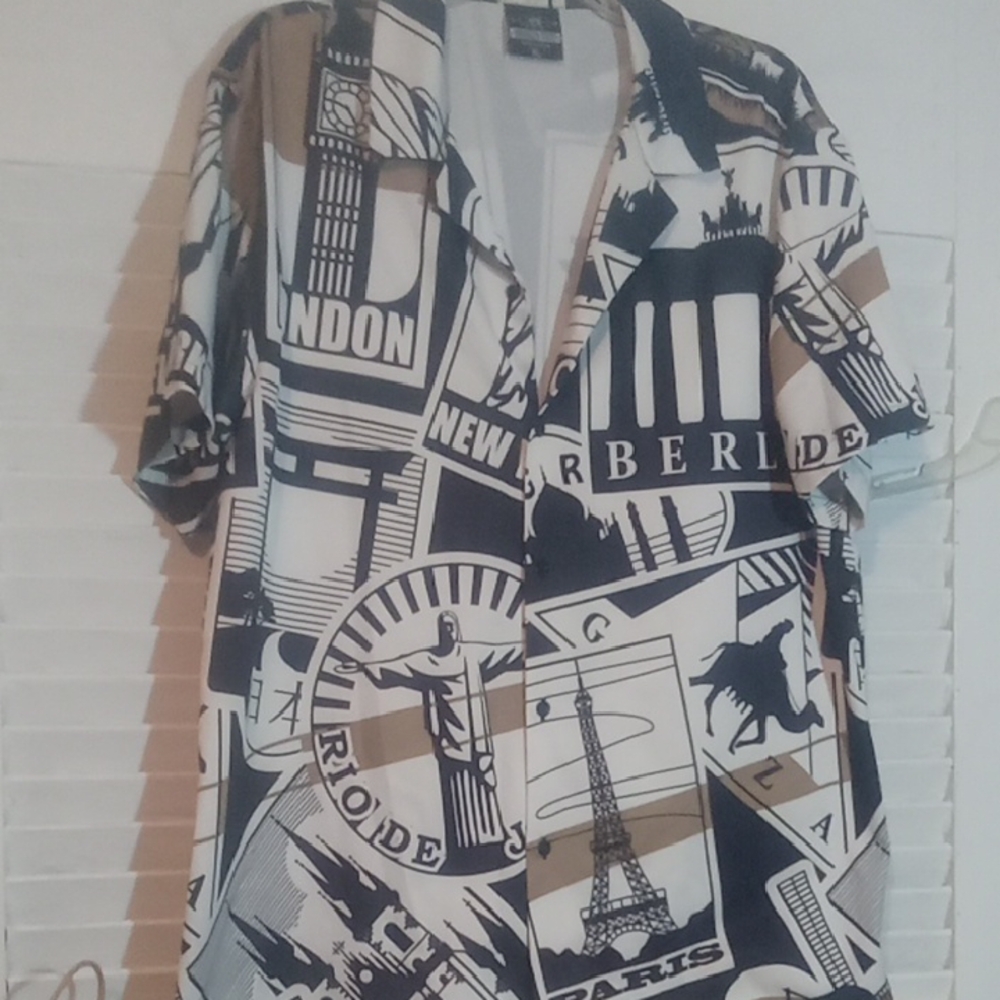 NWOT☆ Brooklyn State Shirt